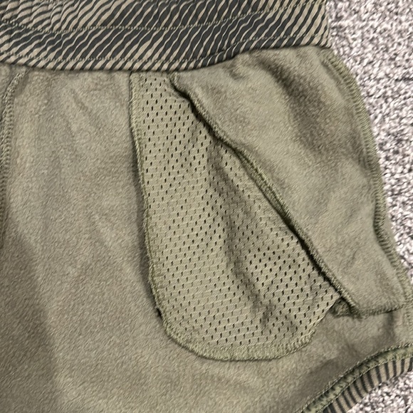 Under Armour Green Striped Athletic Shorts - Picture 5 of 5
